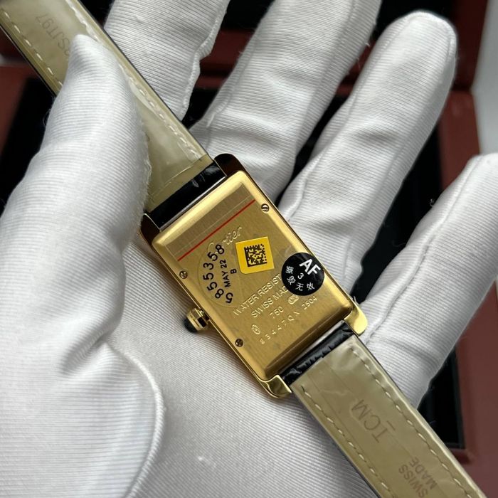 Часы Cartier Tank Americaine - Дубликат (725584)